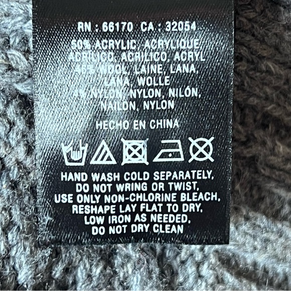 ANTHROPOLOGIE SLEEPING ON SNOW RED & GRAY WOOL CARDIGAN GOLD BUTTONS L Winter - Picture 7 of 8